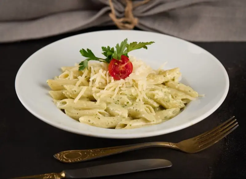 Pesto Soslu Makarna